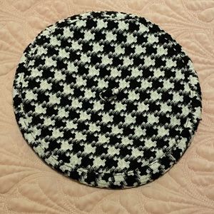 Beret houndstooth black and white ALDO